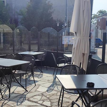 Il Canto Del Gallo Casa Vacanze Ristorante Pizzeria Cassinasco Exterior photo